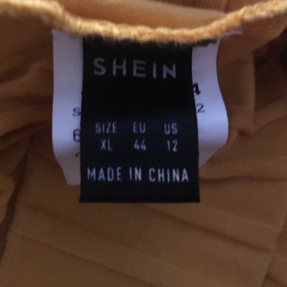 Gold Ribbed Bodycon Dress - Picture 4 of 7